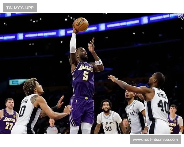 艾顿28分13篮板统治内线，湖人客场大胜奇才个人表现突出